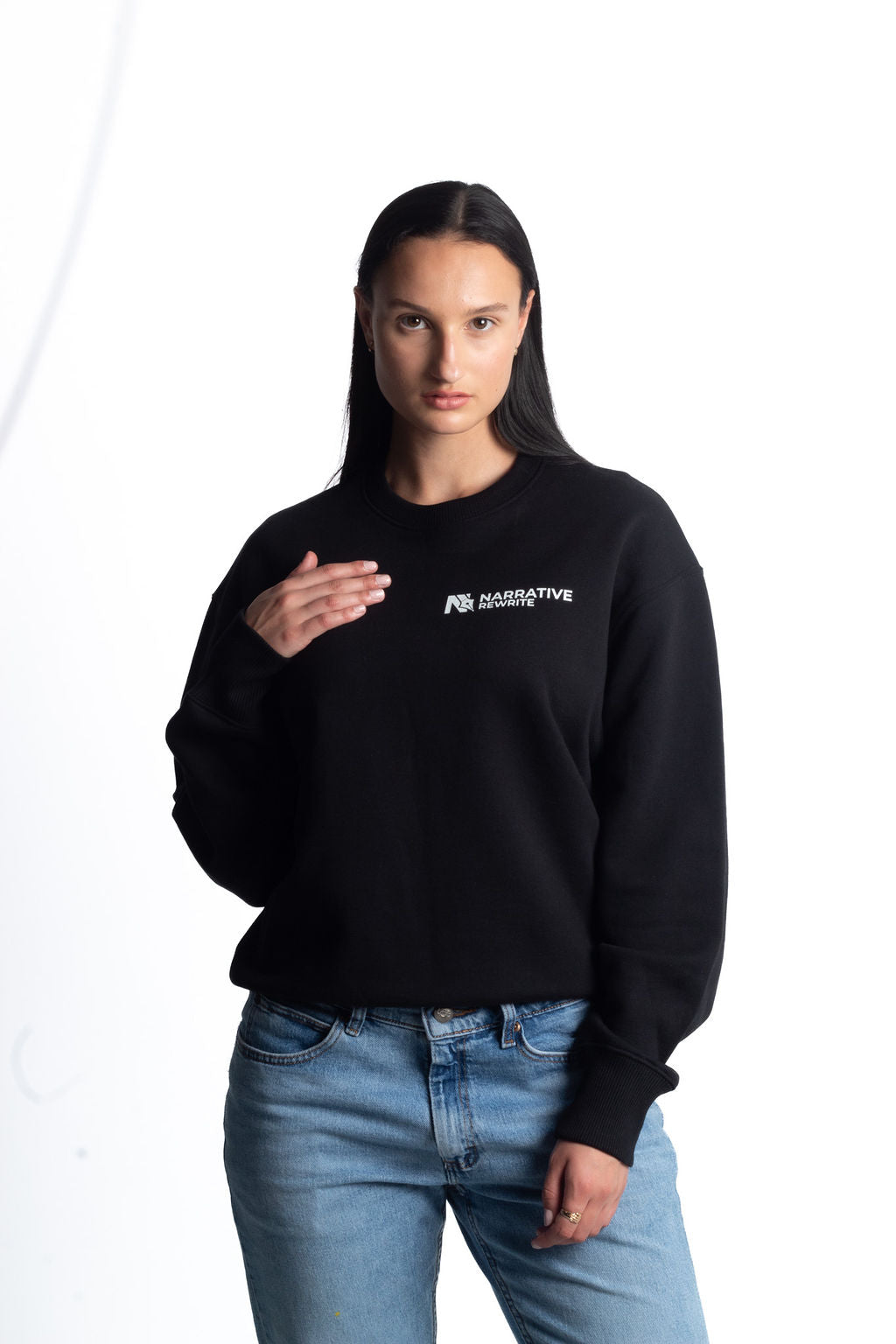 INCEPTION ESSENTIAL UNISEX SWEATSHIRT IN BLACK